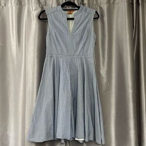 Tory Burch pin stripe dress vneck sleeveless side zipper flaired skirt lined 6